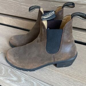 Blundstone Boots Women’s size 7
